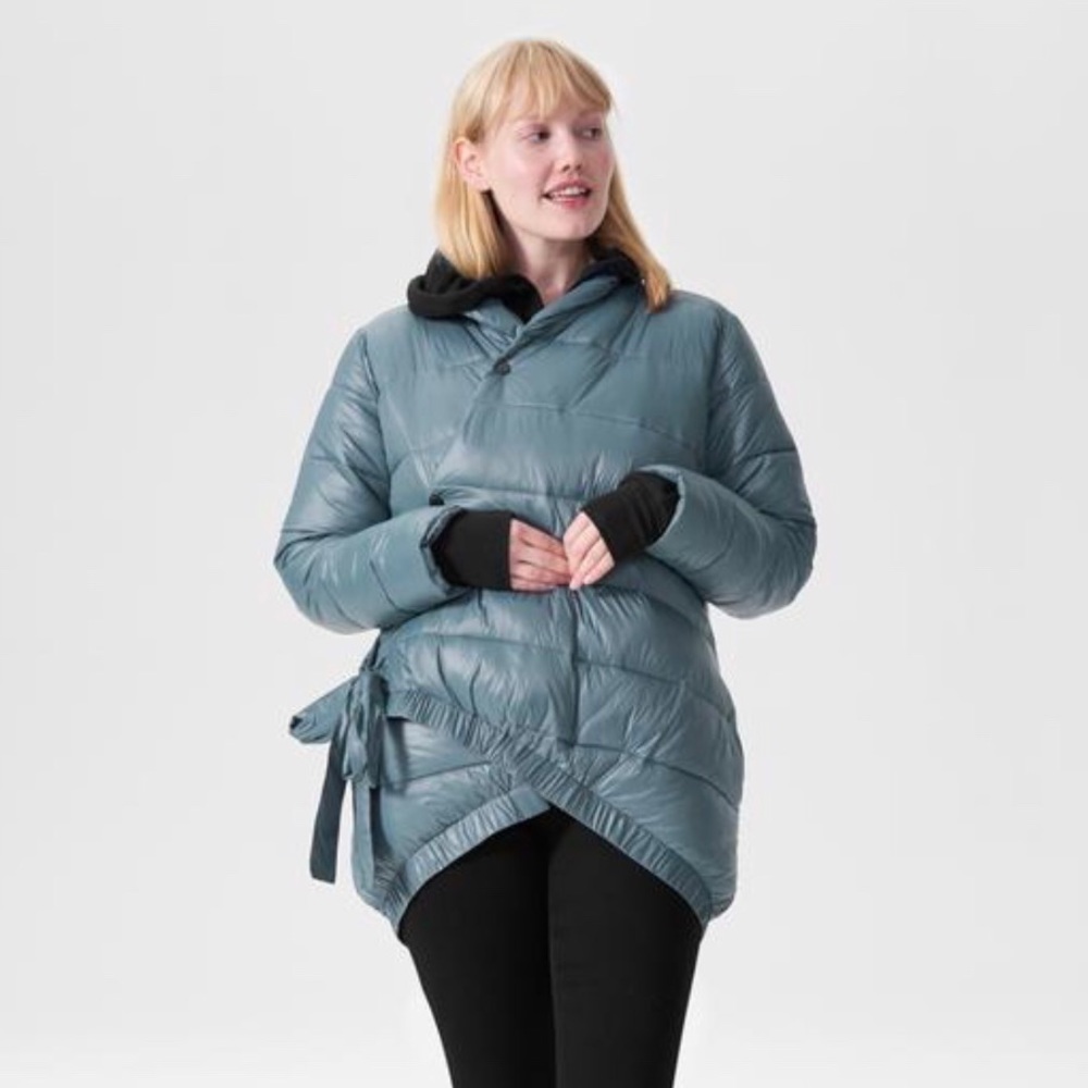 Universal Standard Kanda Puffer NWT flexible fit